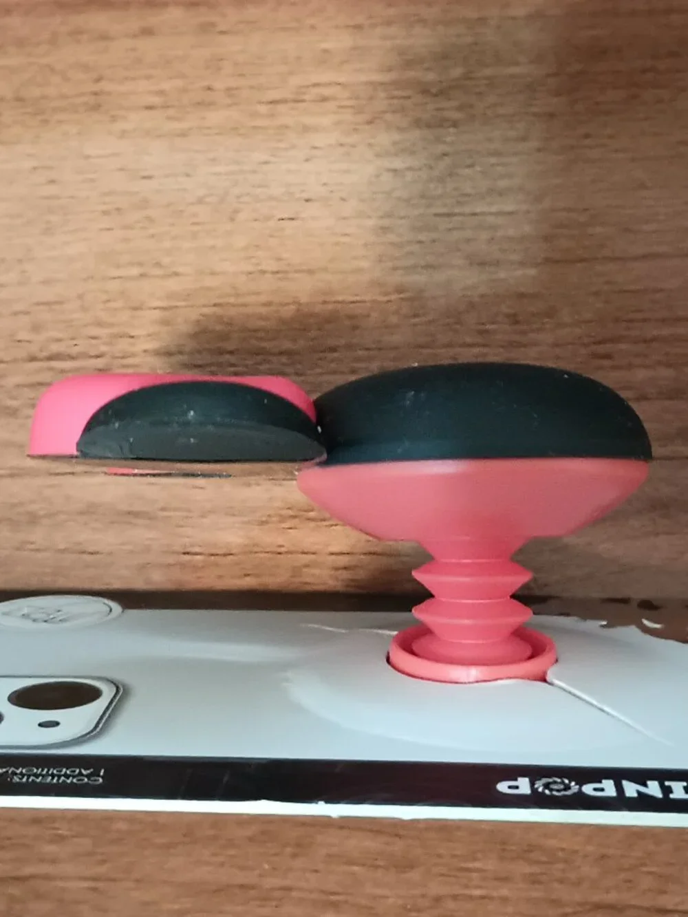 NWT & HTF ~ Disney's Minnie Mouse Phone Grip by Spinpop